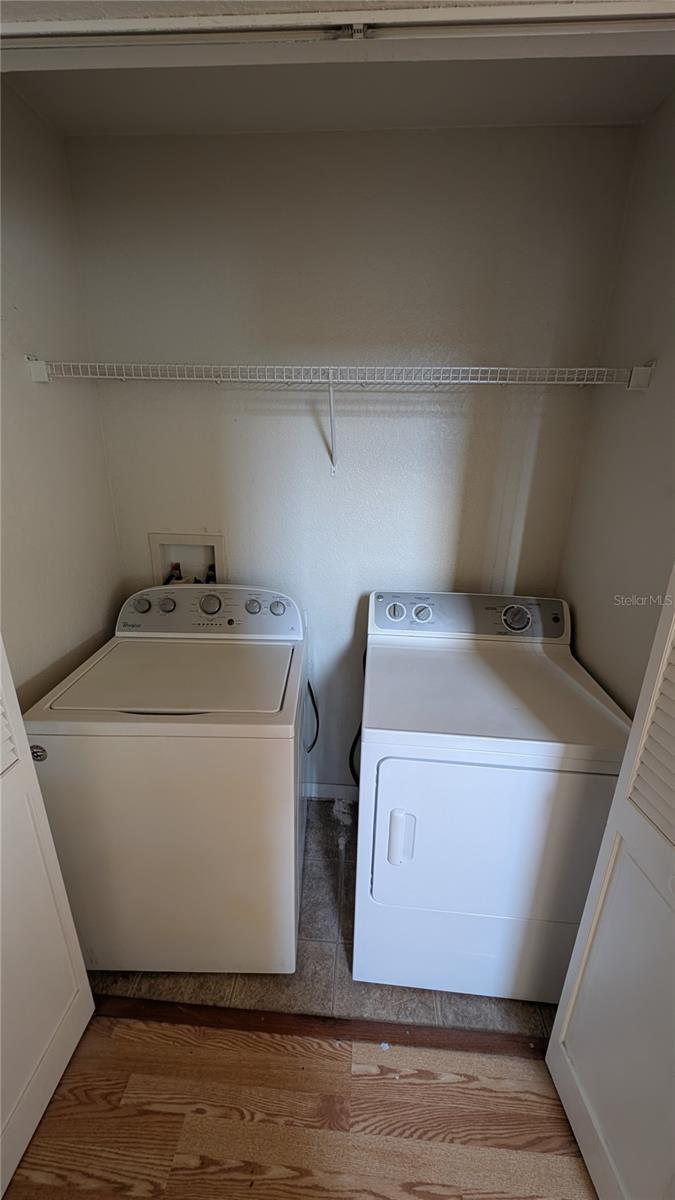 CENTRAL PK/LEE VISTA - Residential