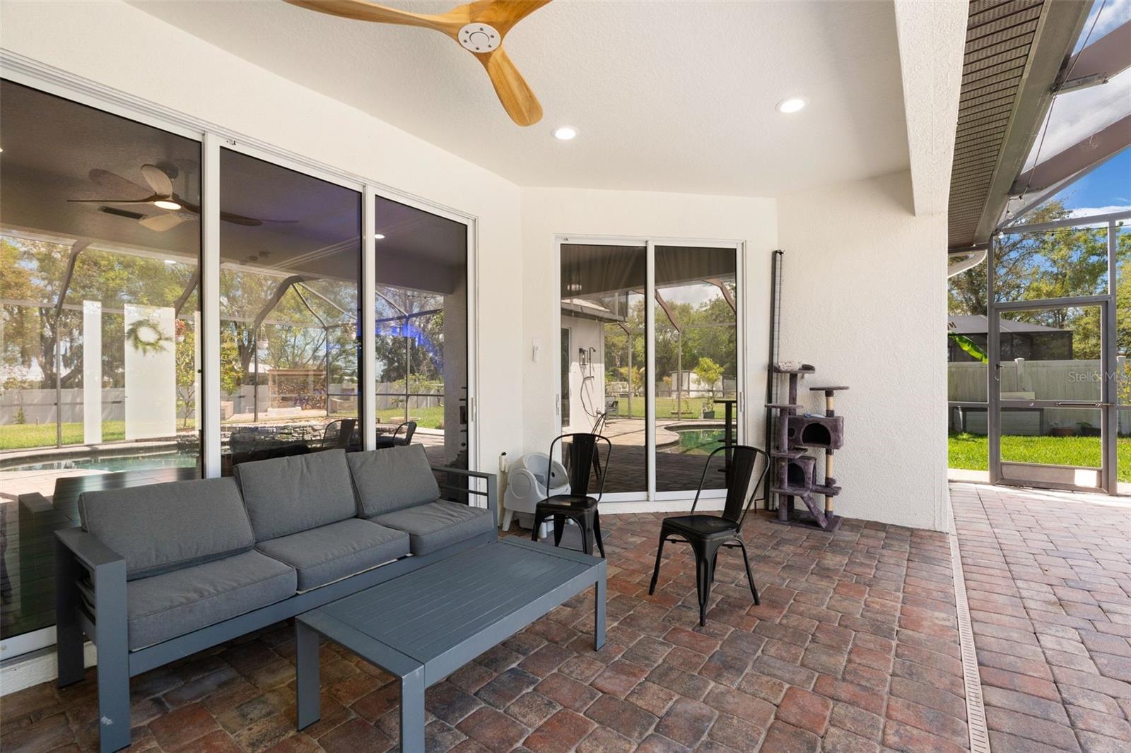 LEXINGTON - Residential