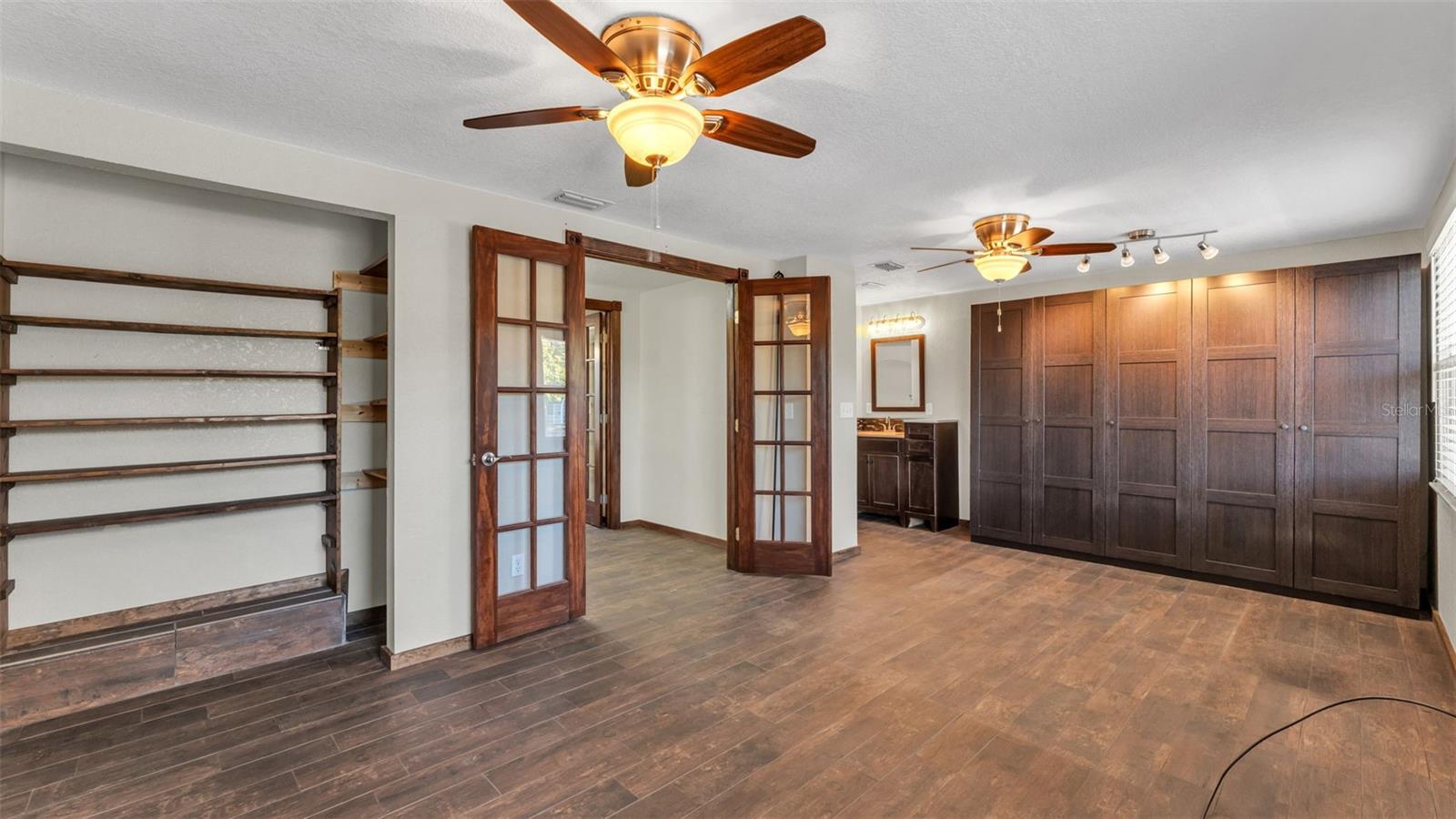 BRANDON LAKES - Residential