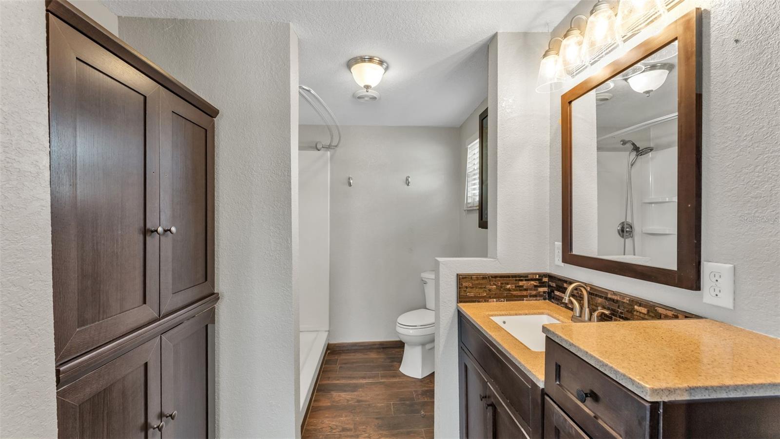 BRANDON LAKES - Residential