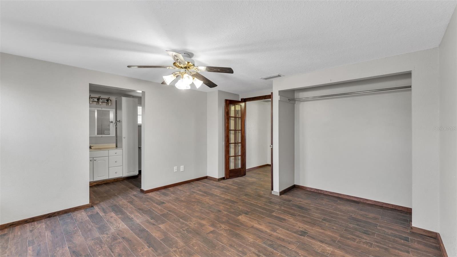 BRANDON LAKES - Residential