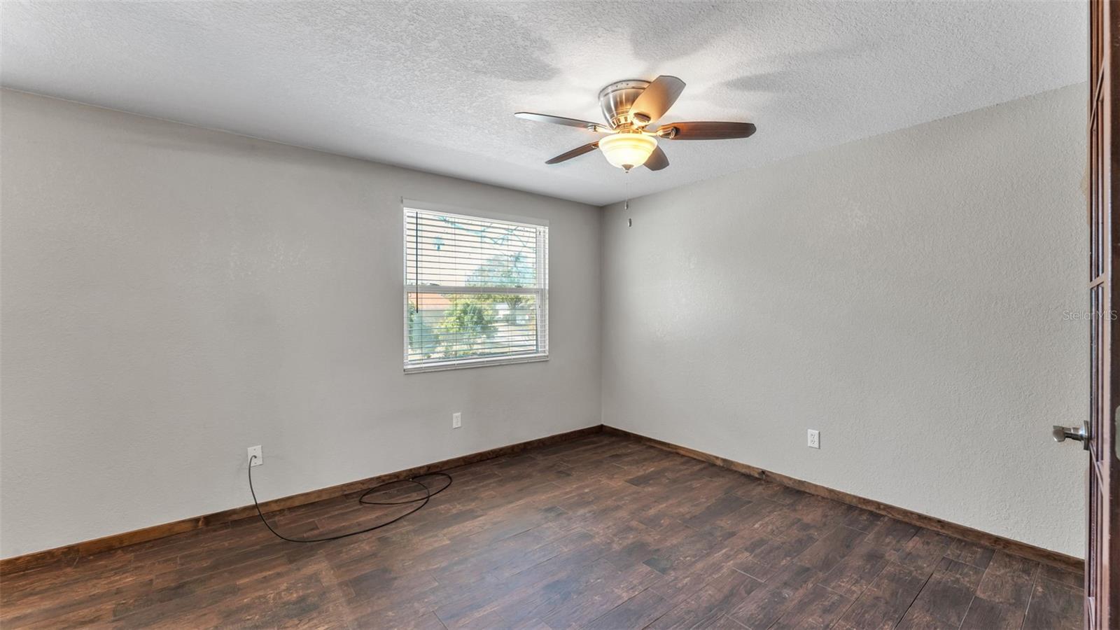 BRANDON LAKES - Residential