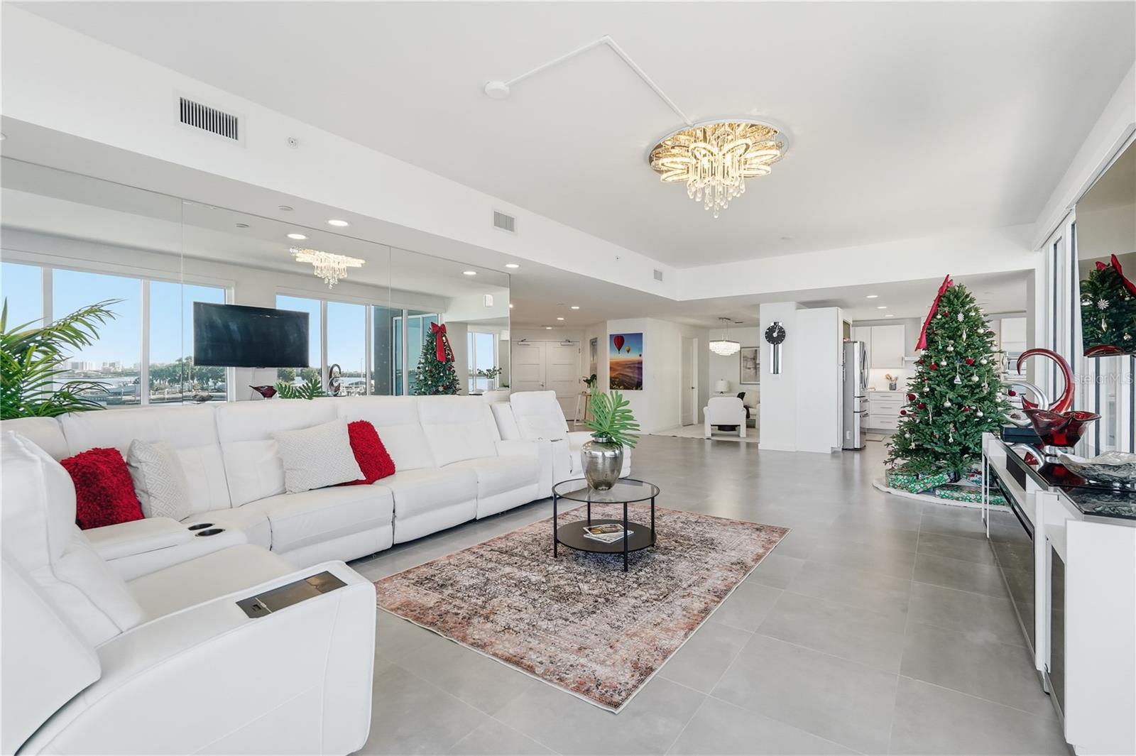 MARINA BAY 880 CONDO - Residential