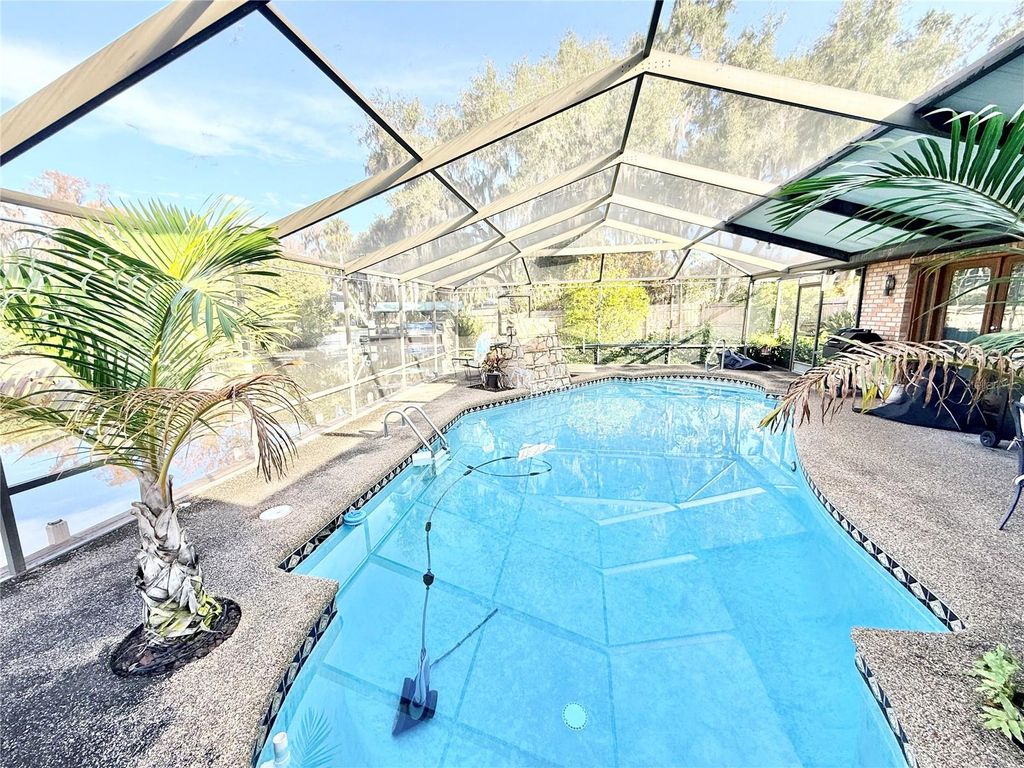 Photo of 1813 Maine Court, Tavares, FL 32778 (MLS # G5108746)