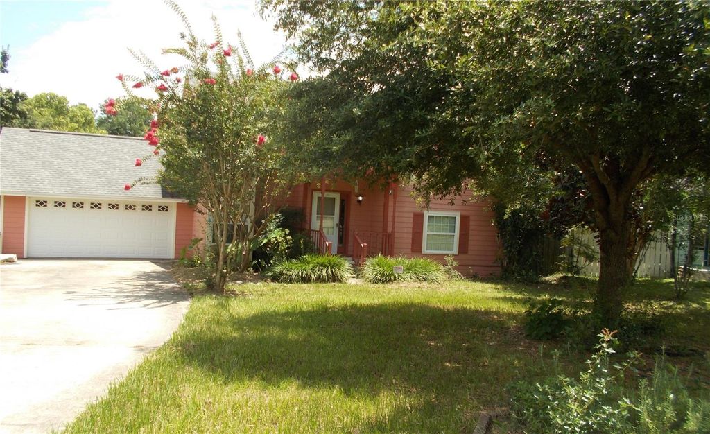 Photo of 3525 NW 86th Way, Gainesville, FL 32606 (MLS # GC530668)