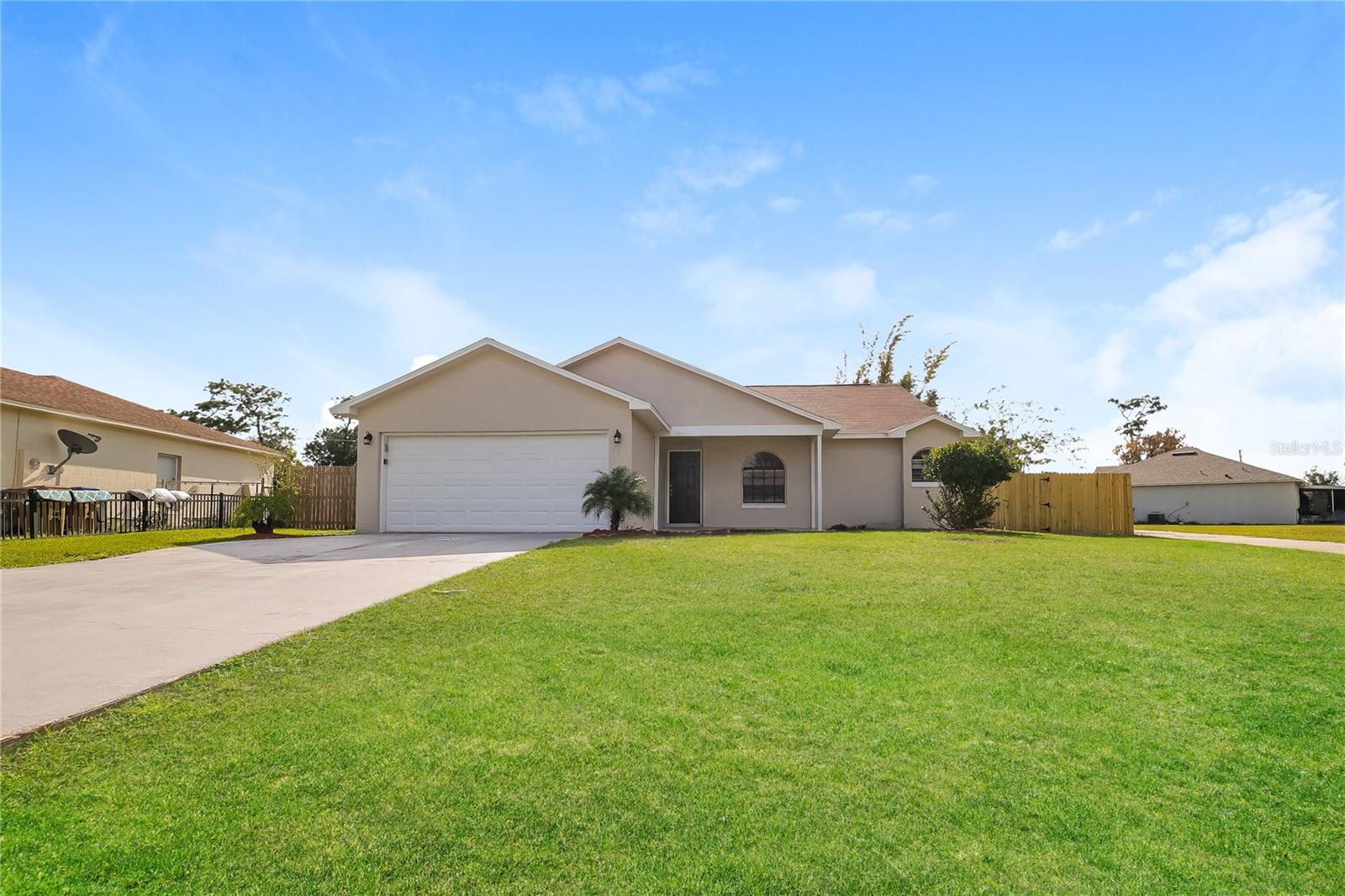 Discover this 3-bedroom, 2-bathroom pet-friendly home offering 1,705 sq ft of living space. The kitchen is equipped with stainless steel appliances, including a refrigerator, range oven, and dishwasher. Enjoy an open floor plan that seamlessly connects the living spaces. The home features an attached garage and a fenced yard with a patio for outdoor relaxation. Ceiling fans and window coverings add comfort throughout the home. Don’t miss your chance—schedule a tour today!