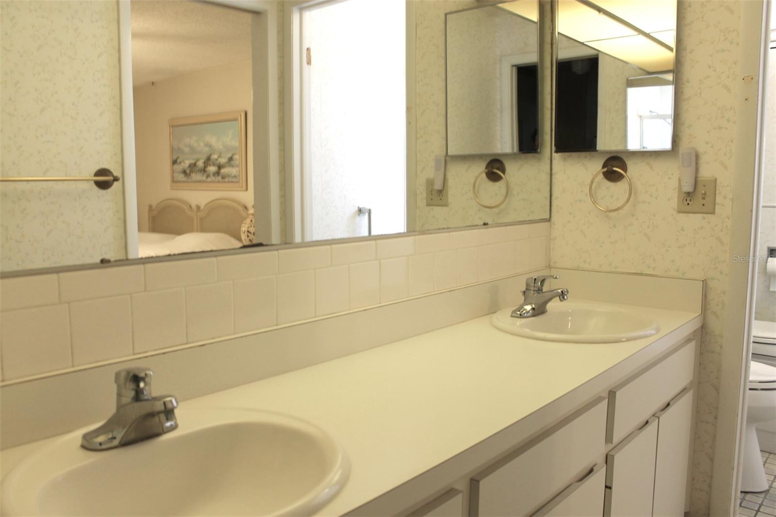 MAINLANDS OF TAMARAC BY THE GULF UNIT 6 CONDO - Residential