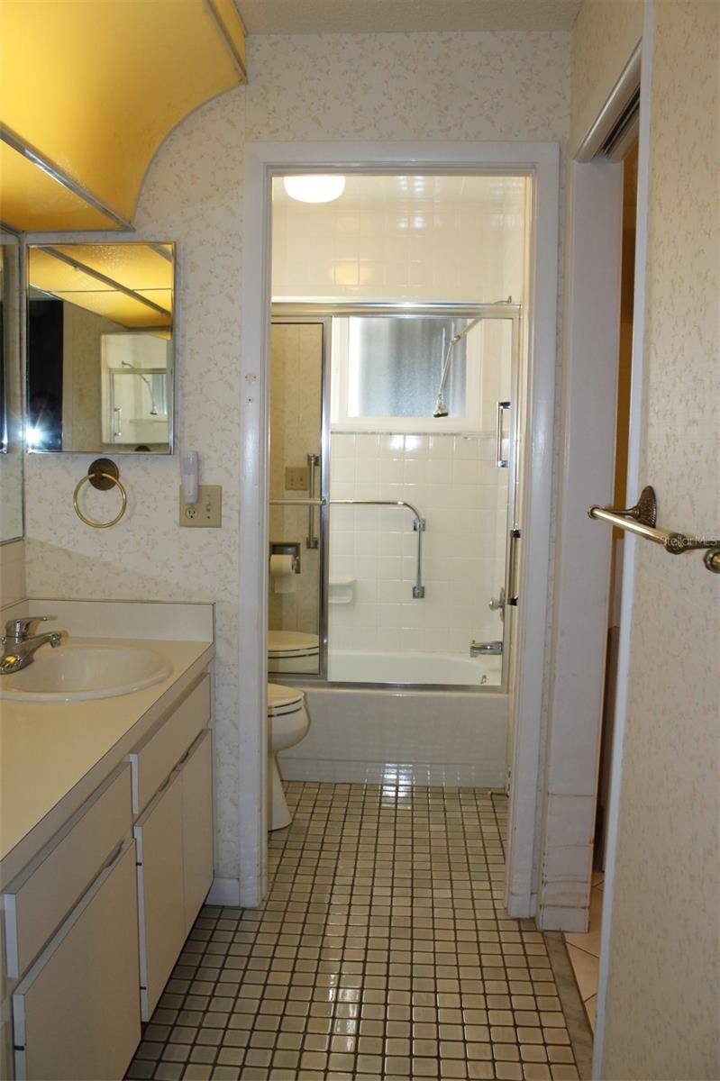 MAINLANDS OF TAMARAC BY THE GULF UNIT 6 CONDO - Residential