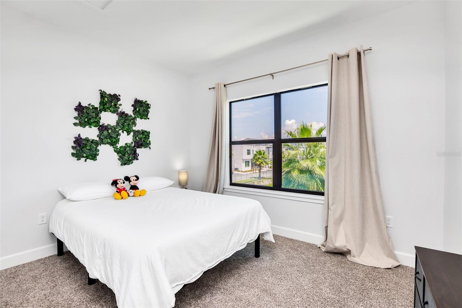 VILLA DOMANI - Residential Lease