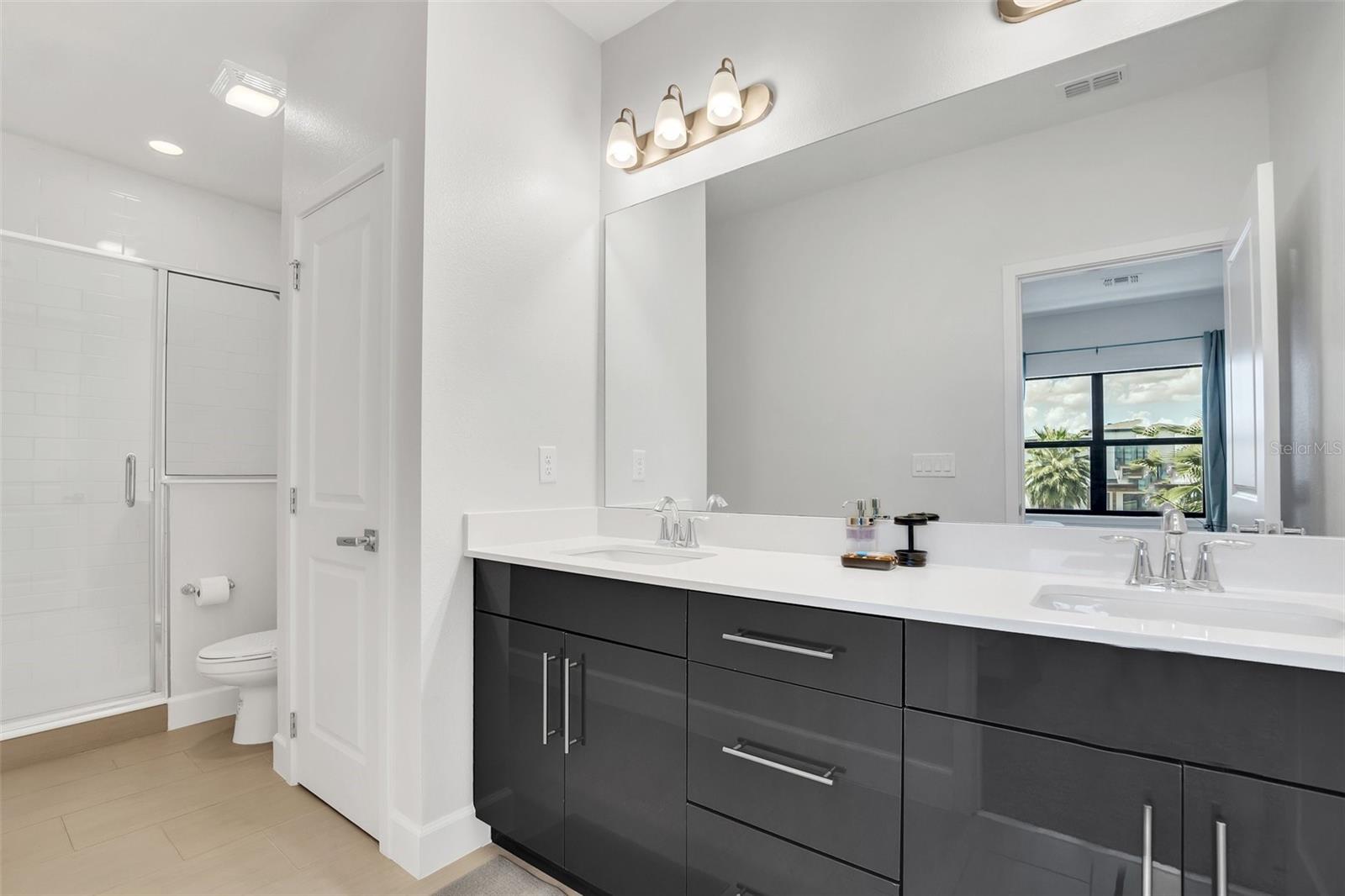 VILLA DOMANI - Residential Lease