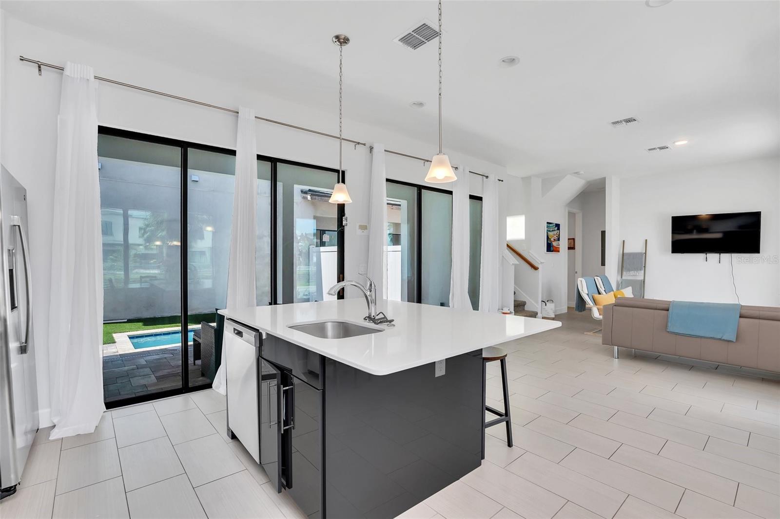 VILLA DOMANI - Residential Lease