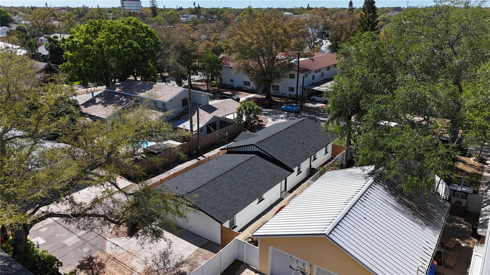 HARPER CIRCLE - Residential