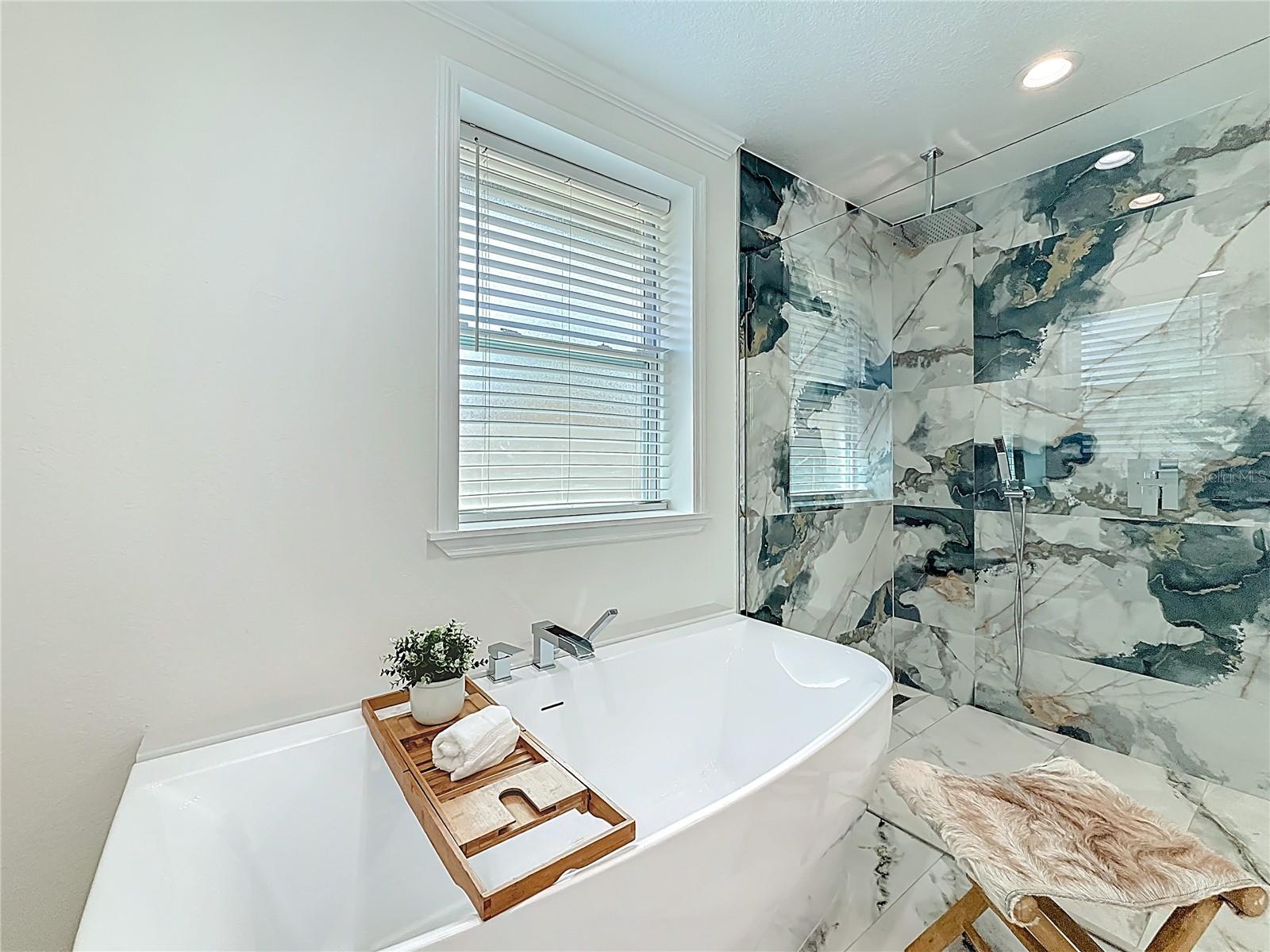 HARPER CIRCLE - Residential