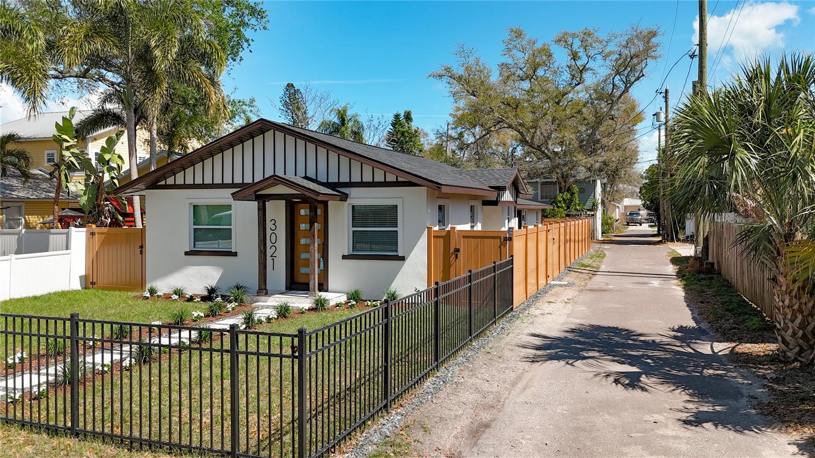 HARPER CIRCLE - Residential