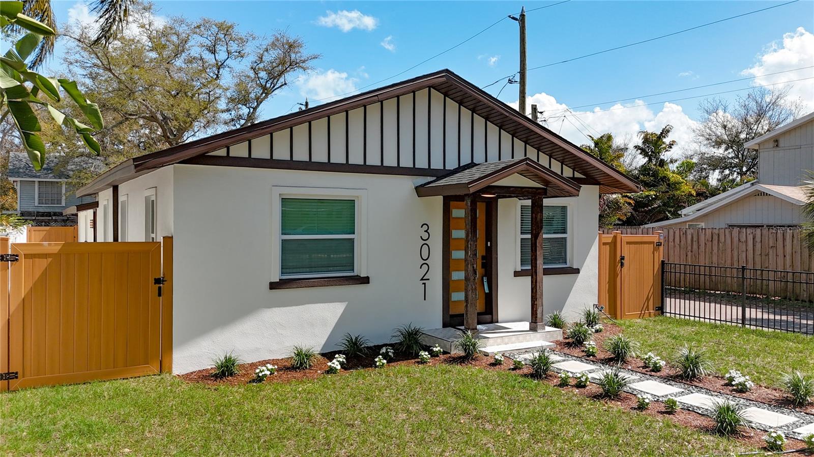 HARPER CIRCLE - Residential