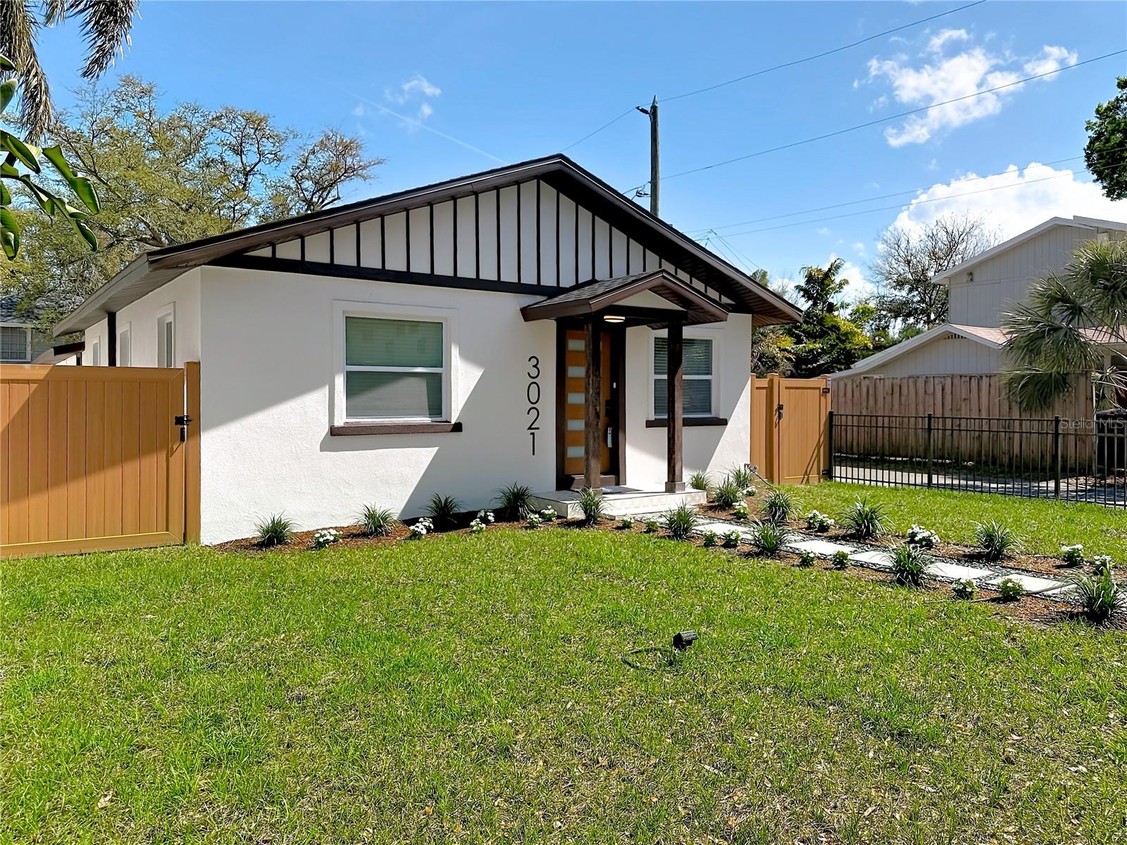 3021 GRANVILLE COURT N