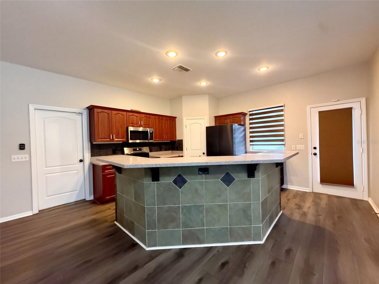 219 WILLOW BEND PARKWAY