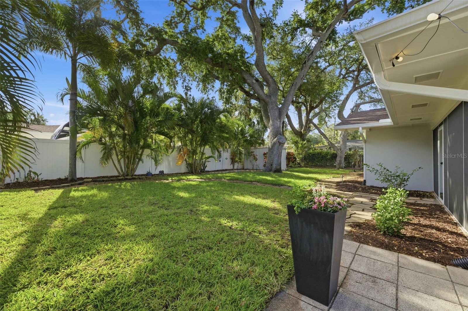 COLONIAL LANE JUNGLE ADD - Residential