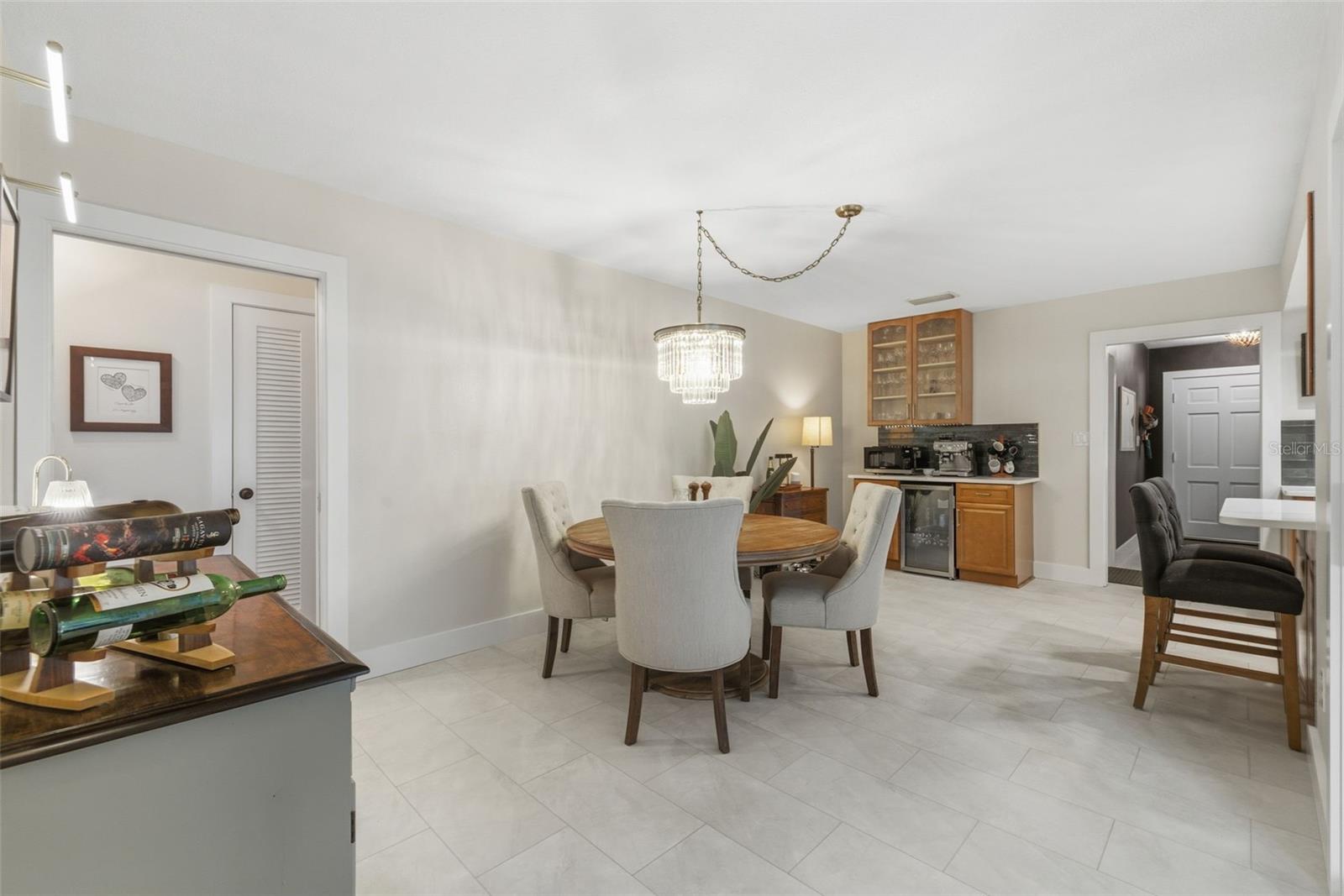 COLONIAL LANE JUNGLE ADD - Residential