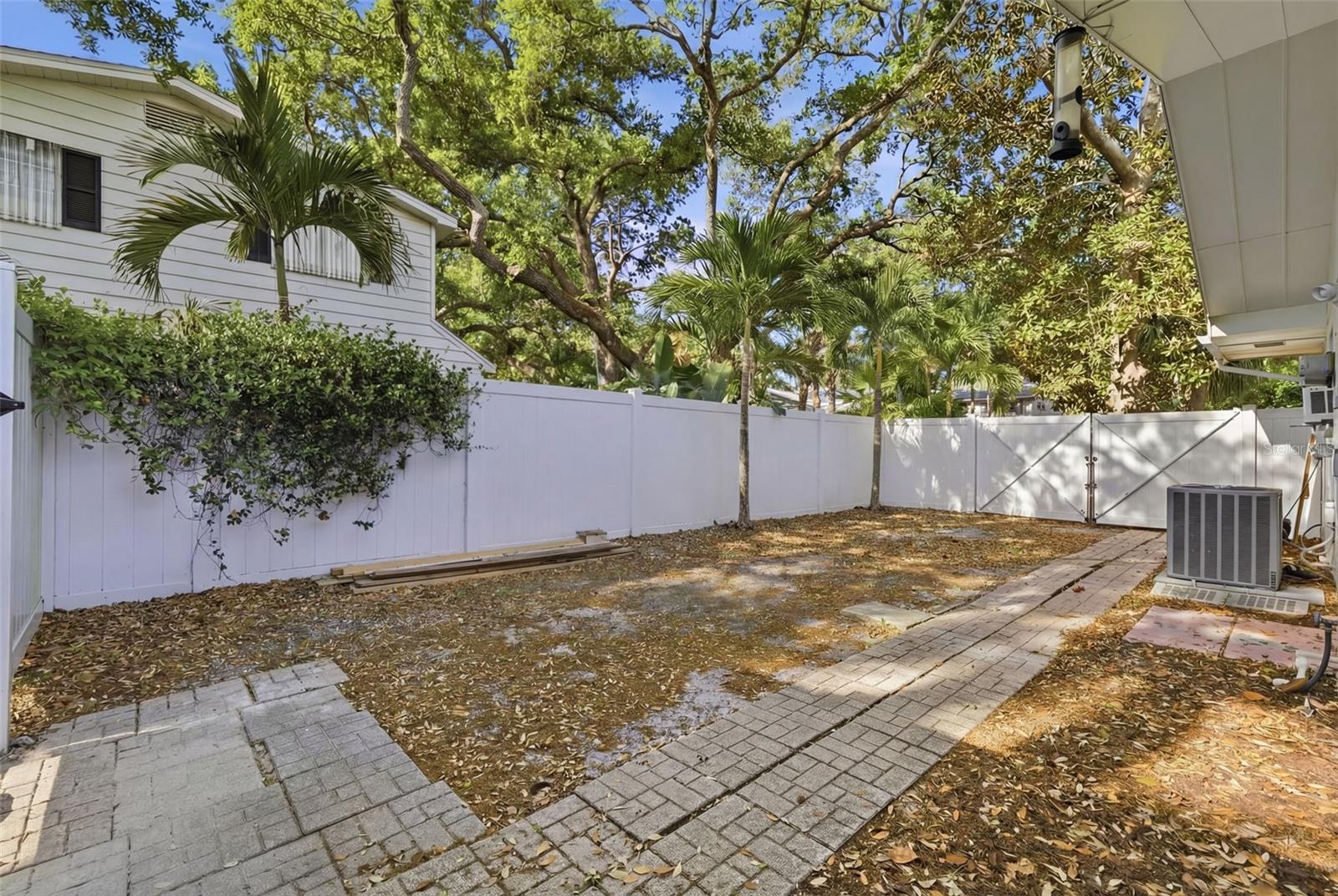 COLONIAL LANE JUNGLE ADD - Residential