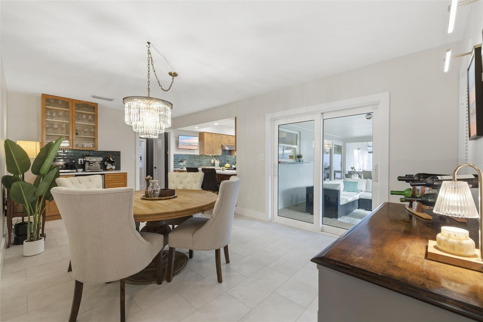 COLONIAL LANE JUNGLE ADD - Residential