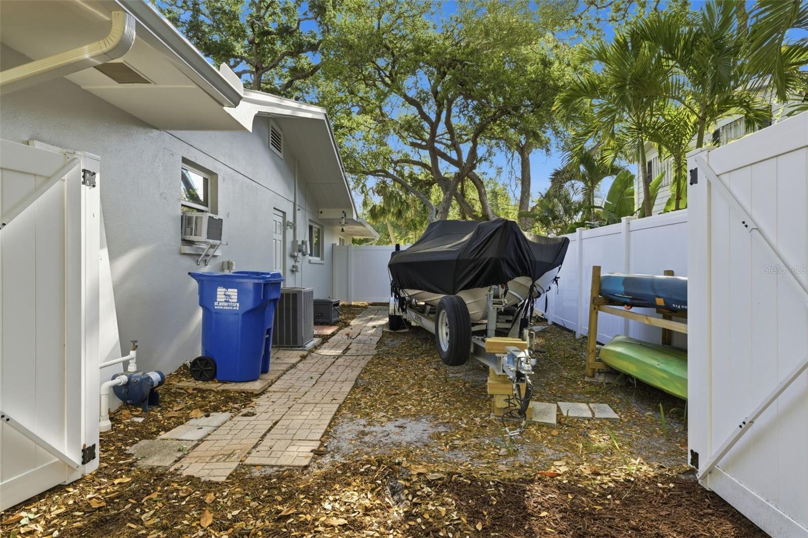 COLONIAL LANE JUNGLE ADD - Residential