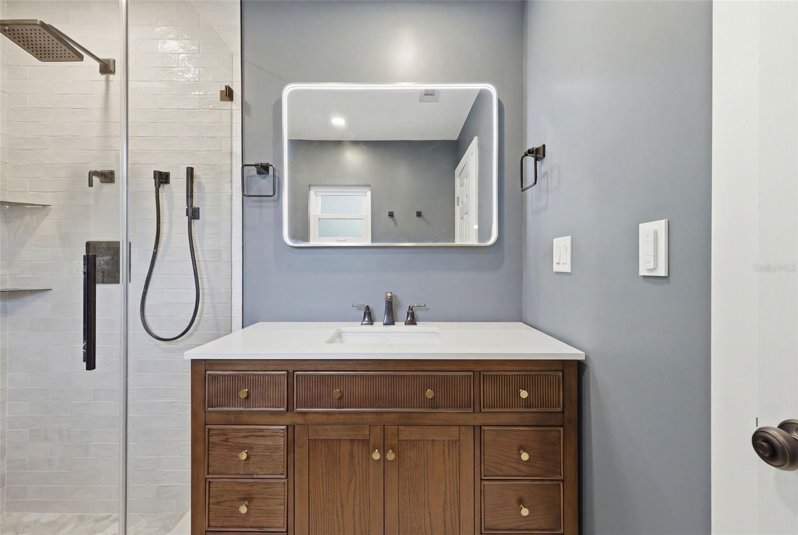 COLONIAL LANE JUNGLE ADD - Residential