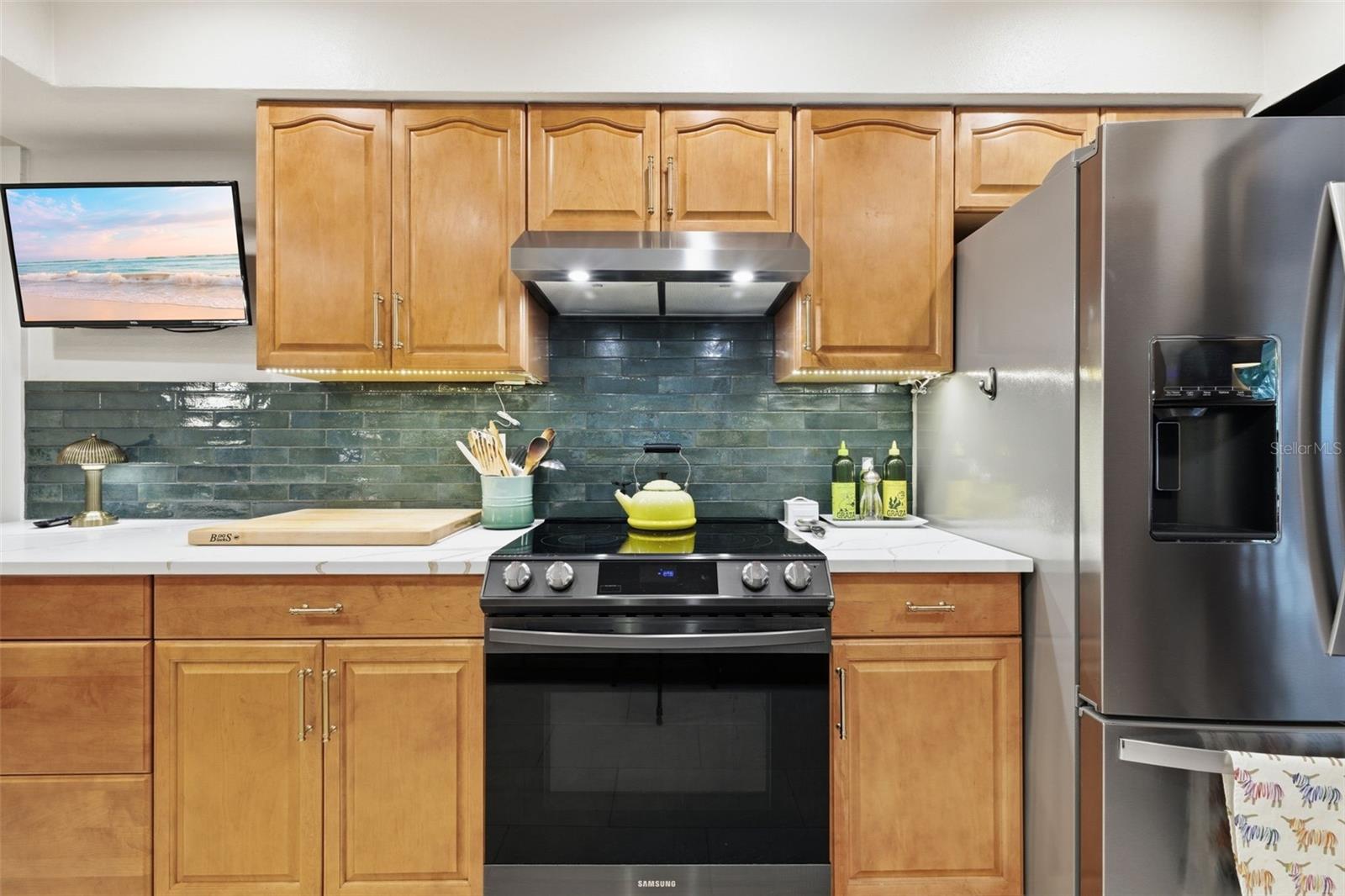 COLONIAL LANE JUNGLE ADD - Residential