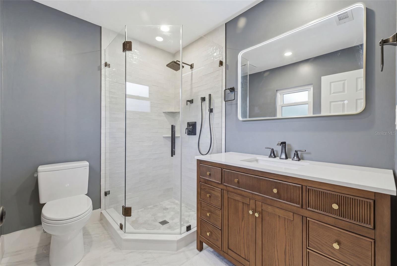 COLONIAL LANE JUNGLE ADD - Residential