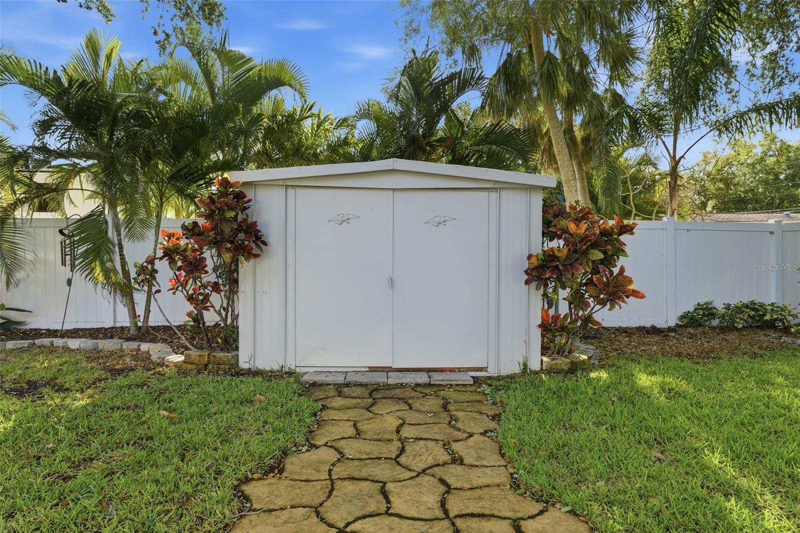 COLONIAL LANE JUNGLE ADD - Residential