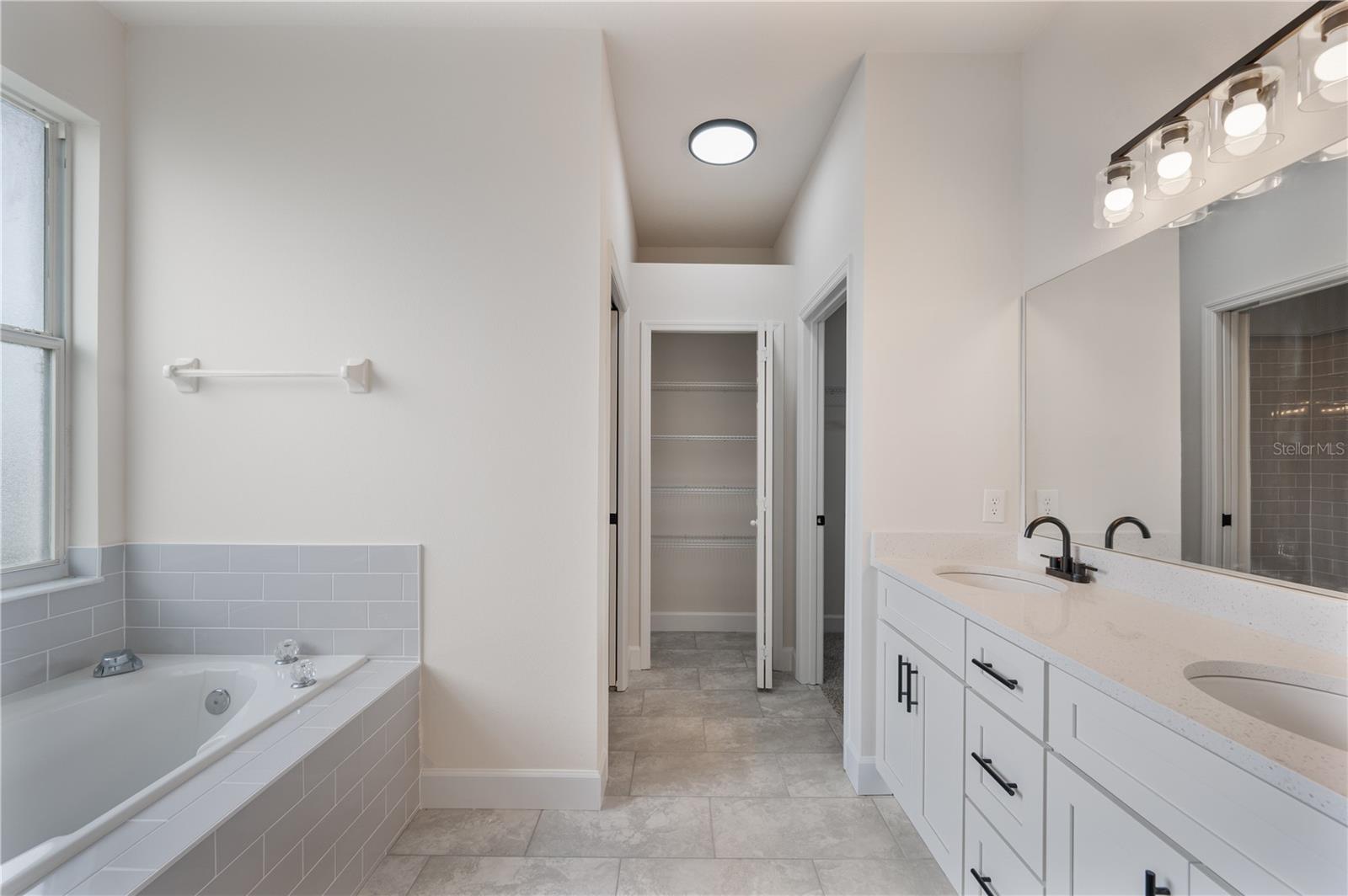 CARILLON LAKES PH 2 - Residential