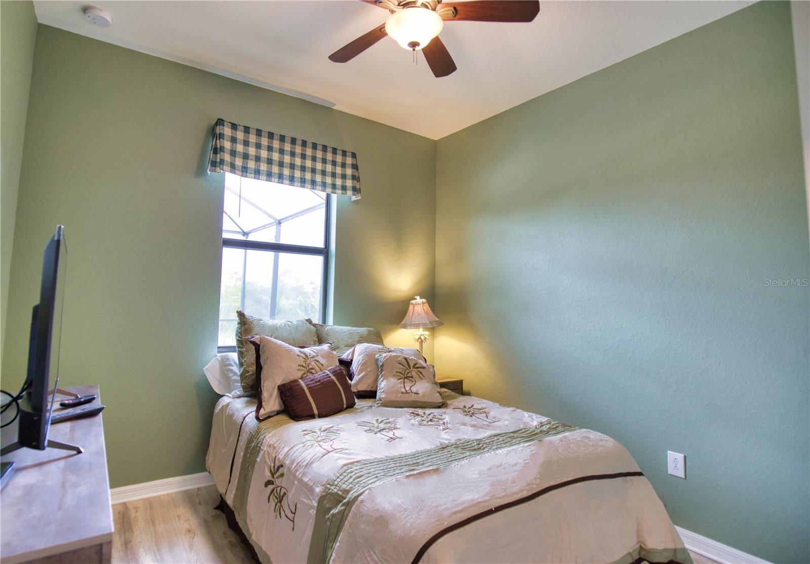 SARASOTA NATIONAL PH 6 & 7 - Residential Lease