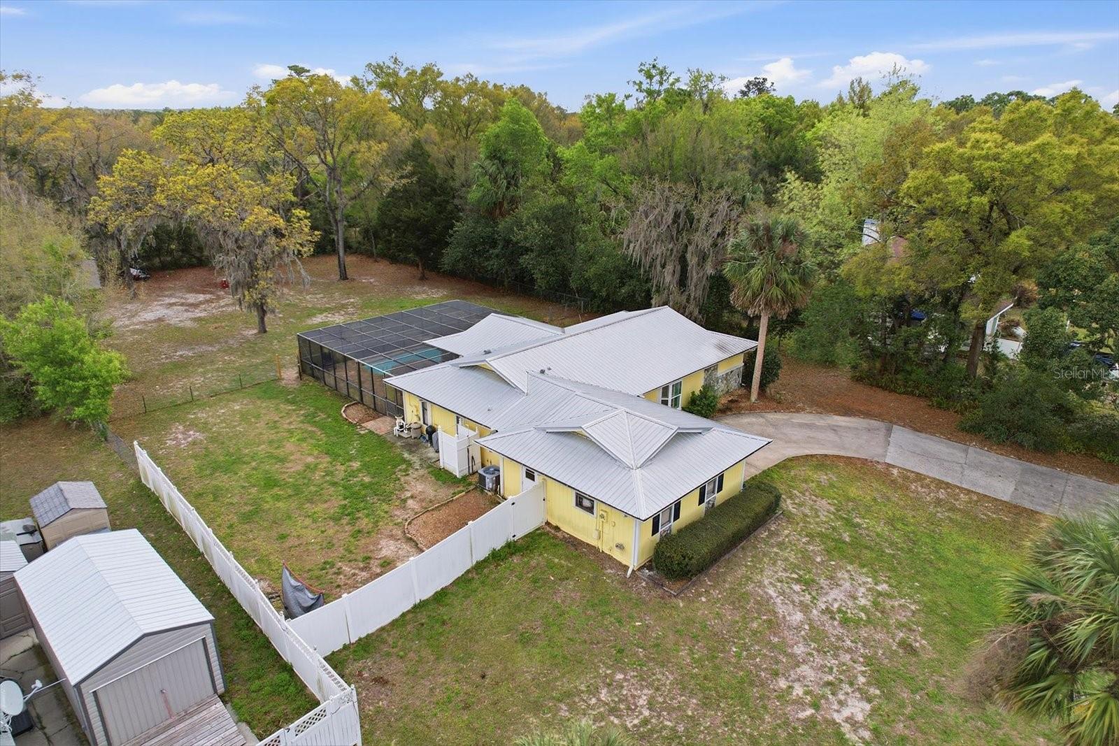 CRYSTAL PARADISE ESTATES UNIT 01 - Residential