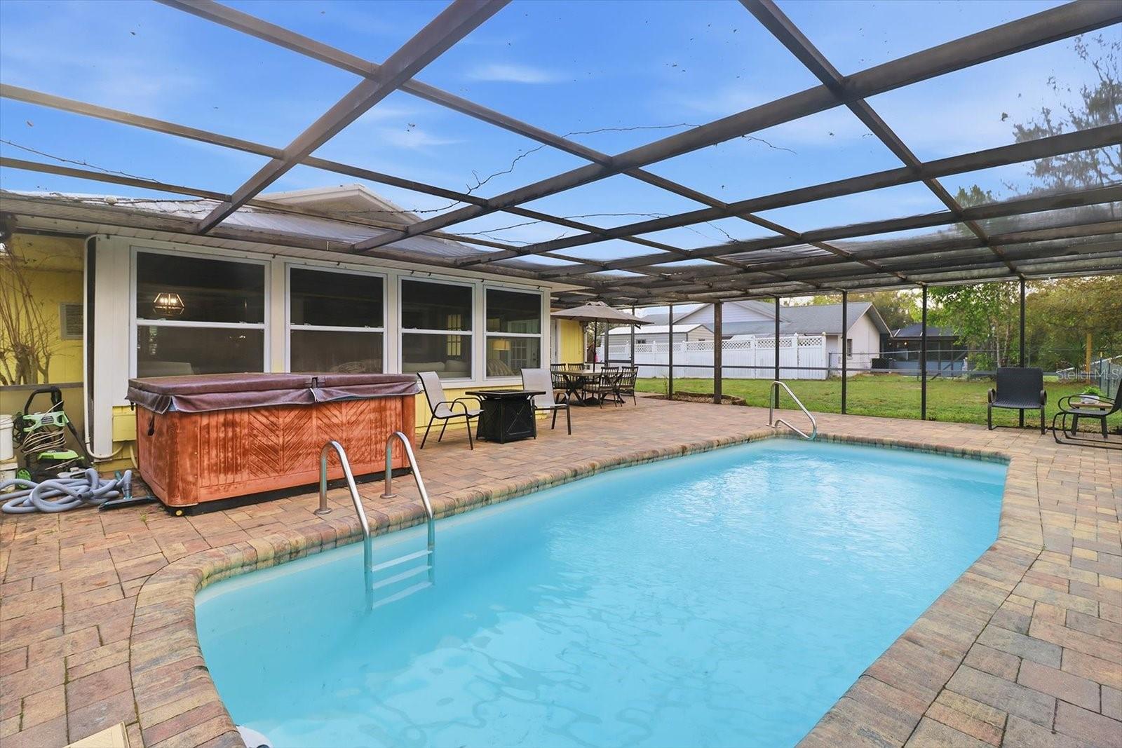 CRYSTAL PARADISE ESTATES UNIT 01 - Residential