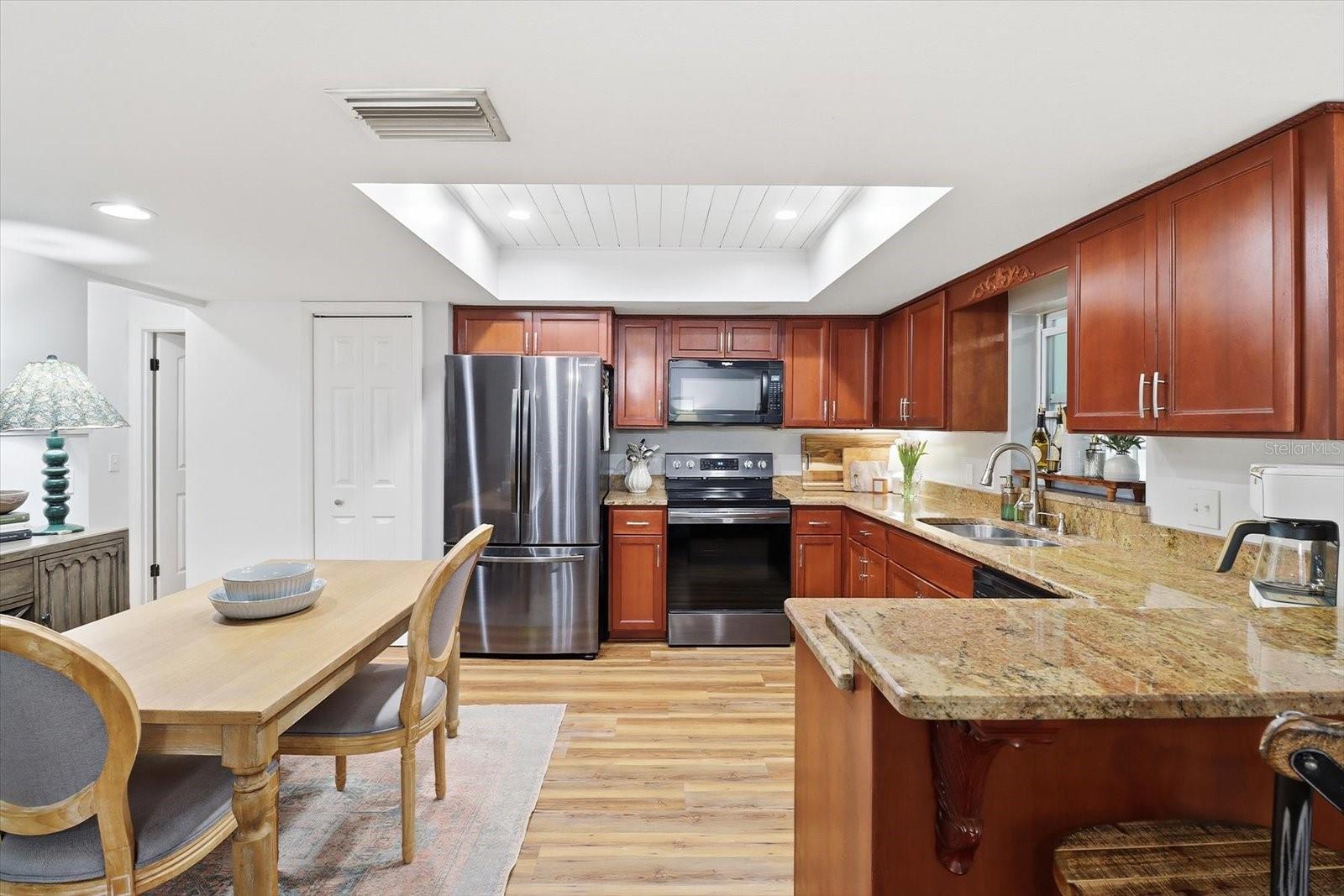 CRYSTAL PARADISE ESTATES UNIT 01 - Residential