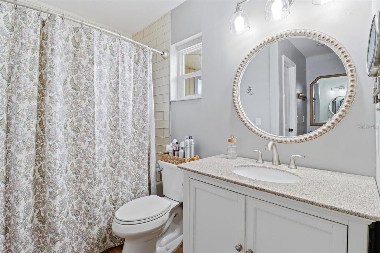 CRYSTAL PARADISE ESTATES UNIT 01 - Residential