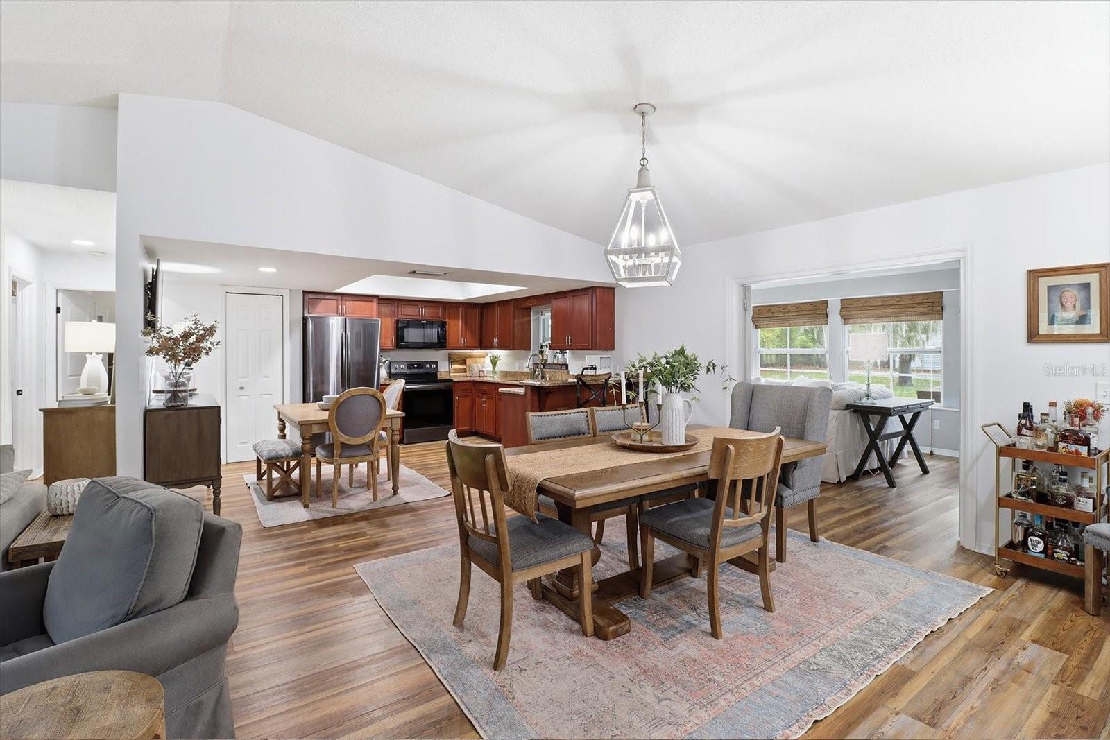 CRYSTAL PARADISE ESTATES UNIT 01 - Residential