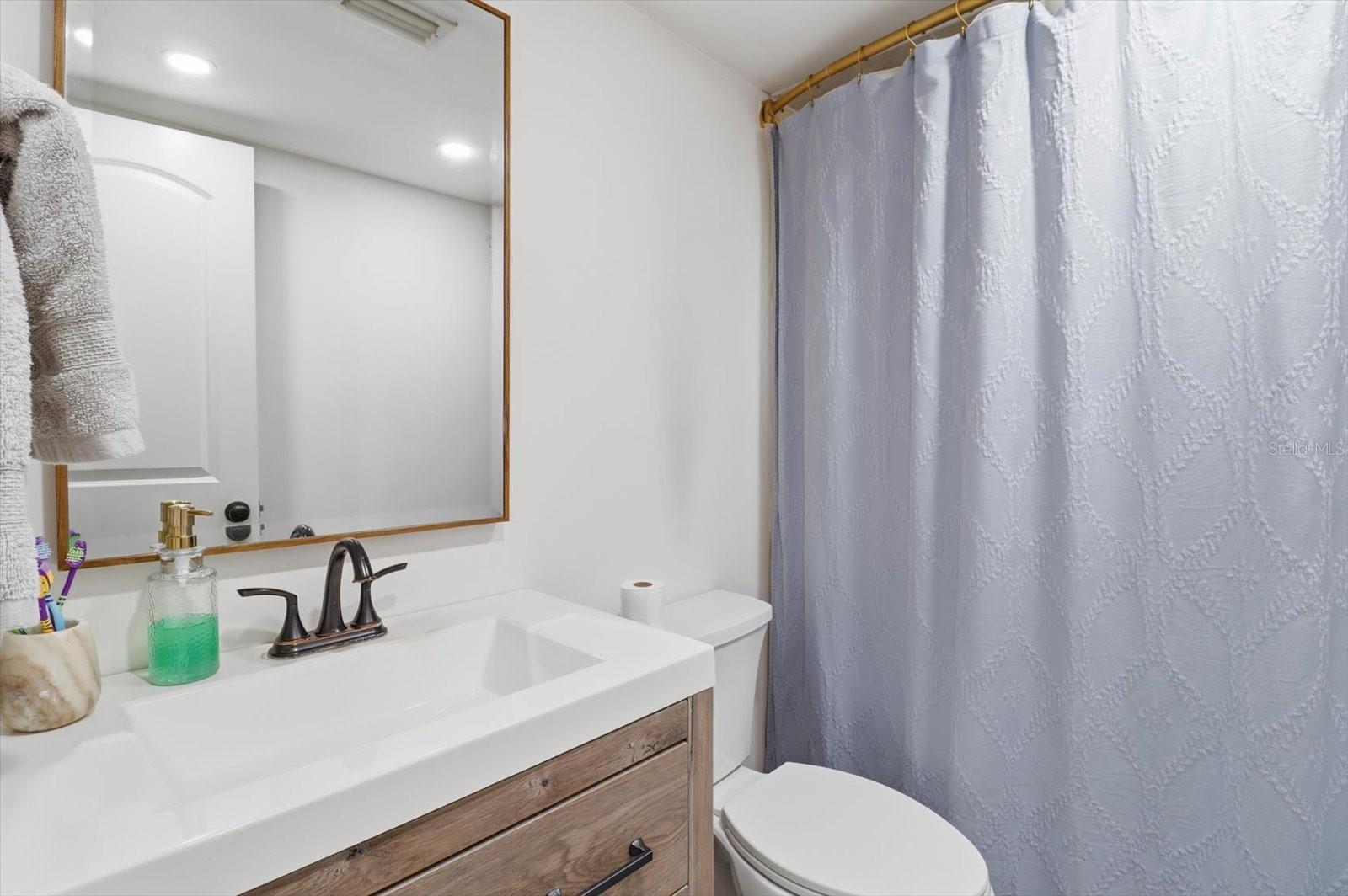 CRYSTAL PARADISE ESTATES UNIT 01 - Residential