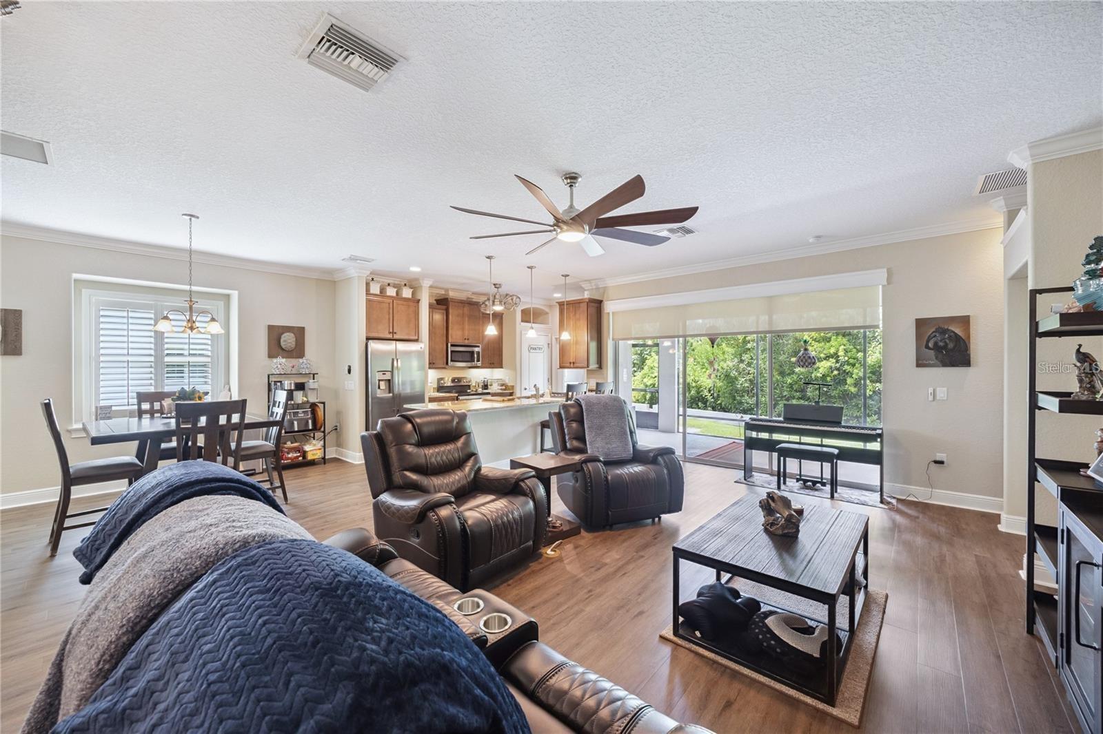 VISTA VILLAS - Residential