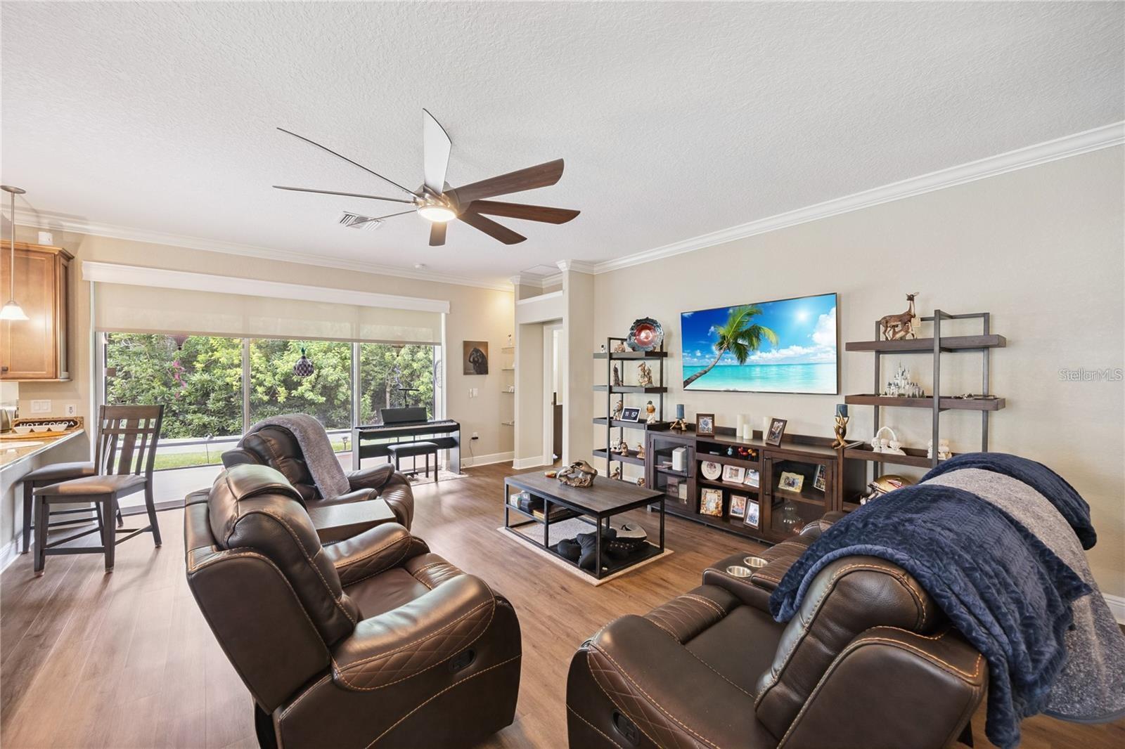 VISTA VILLAS - Residential