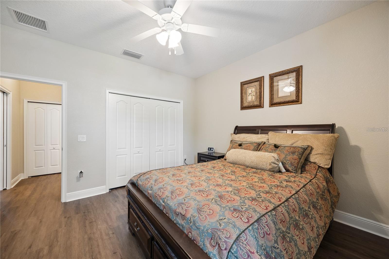 VISTA VILLAS - Residential