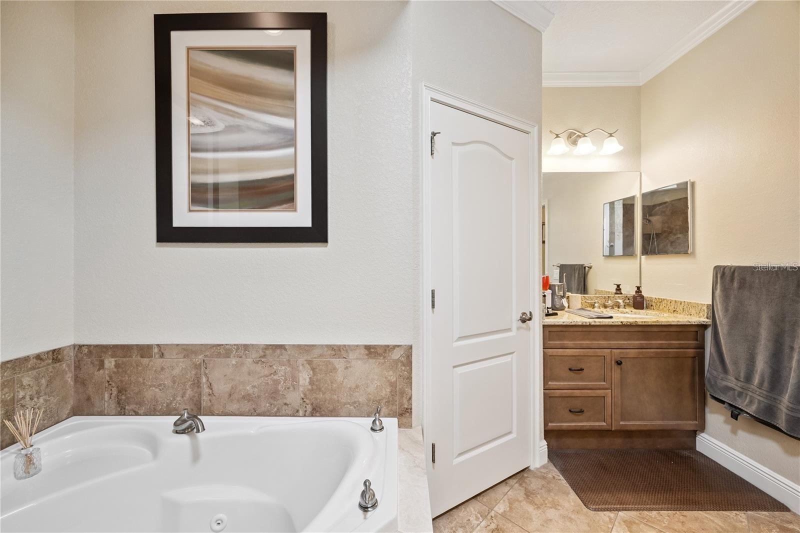 VISTA VILLAS - Residential