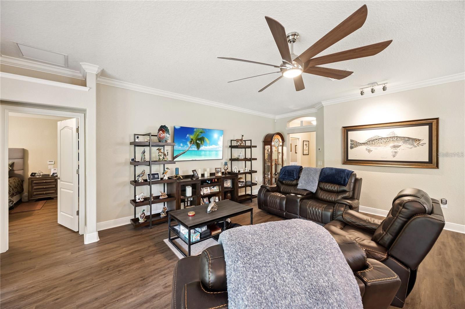 VISTA VILLAS - Residential