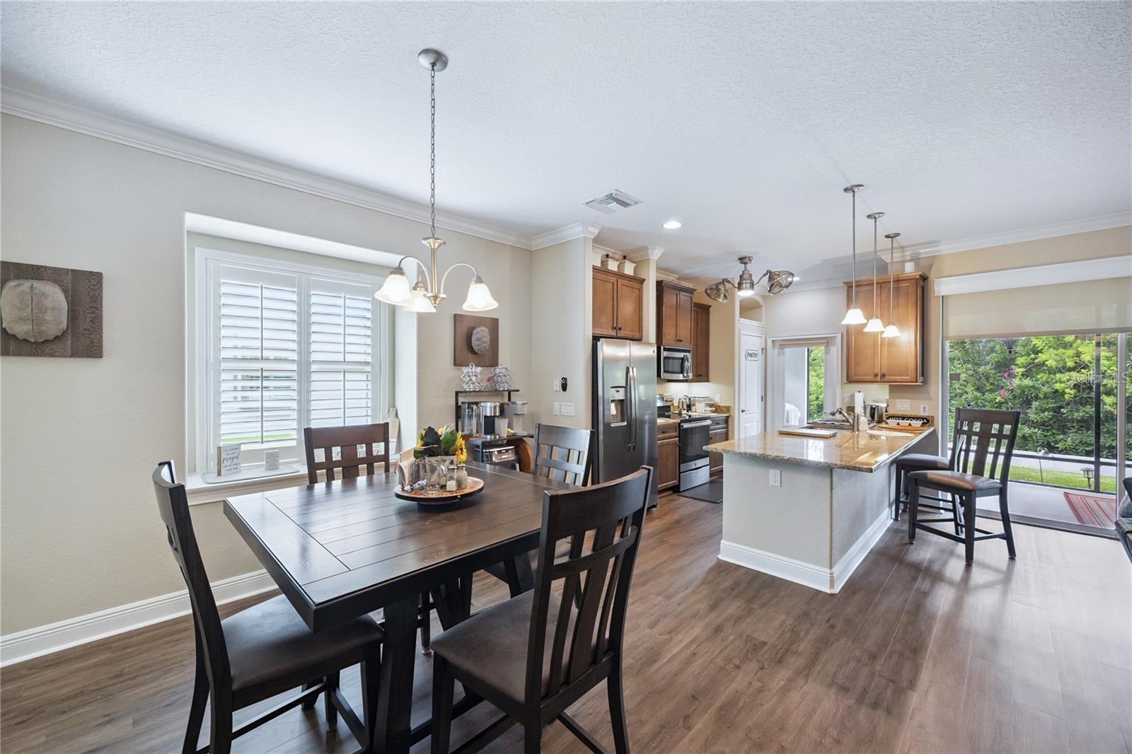 VISTA VILLAS - Residential