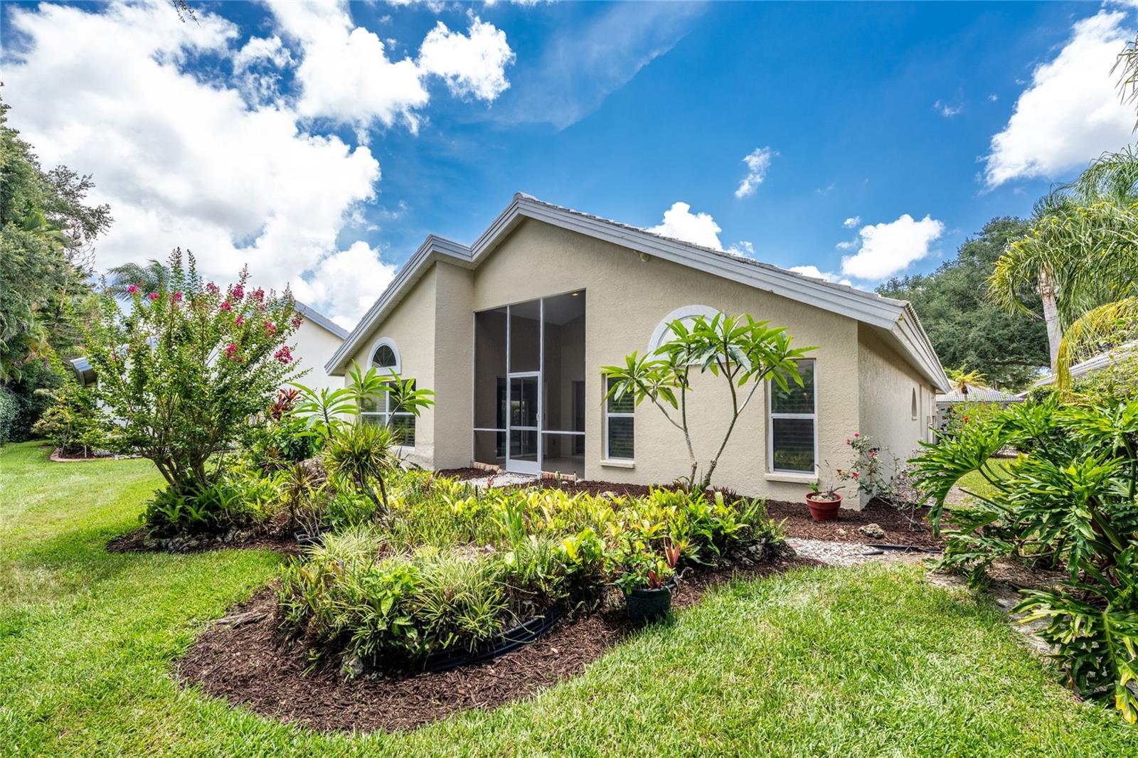 1020 HARBOR TOWN DRIVE