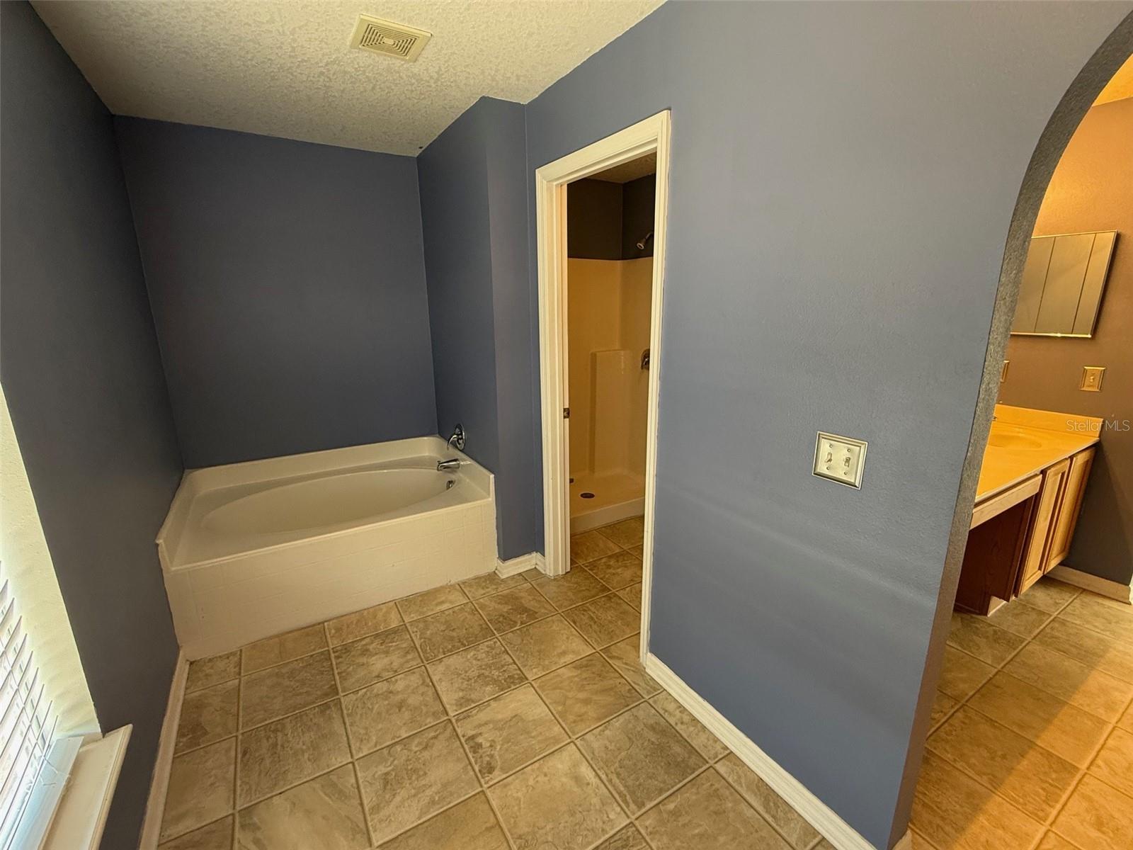 VENETIAN AT BAY PARK - Residential