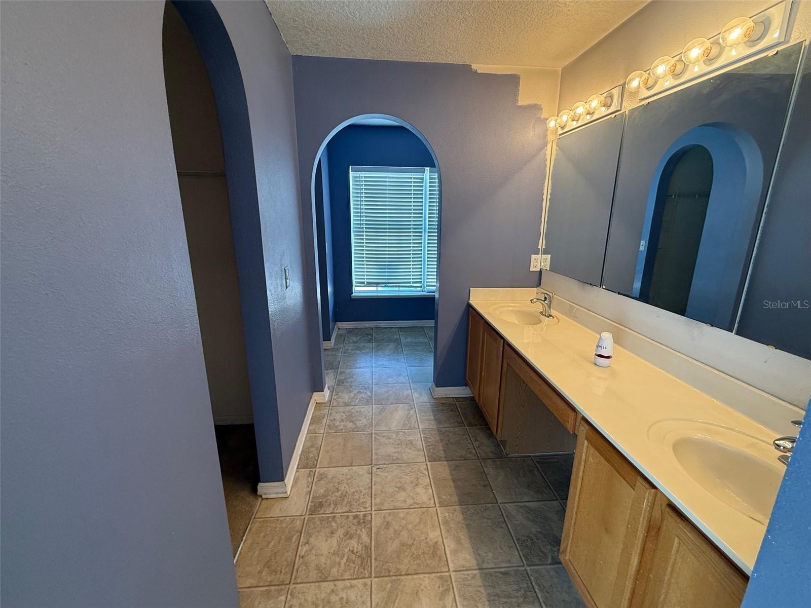 VENETIAN AT BAY PARK - Residential