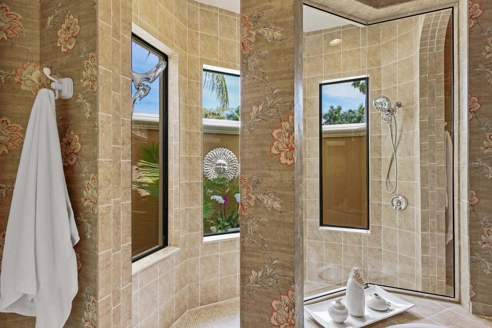 LAKEWOOD RANCH COUNTRY CLUB - Residential