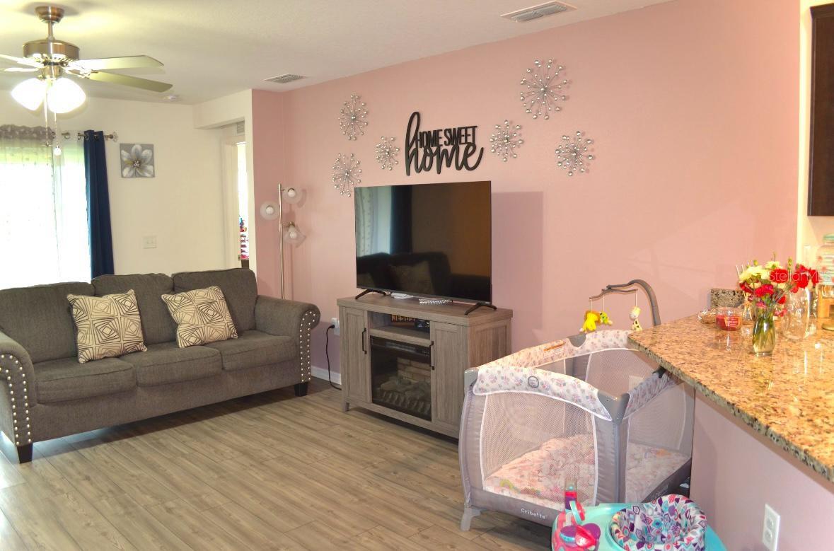 RIDGE/SWAN LAKE - Residential