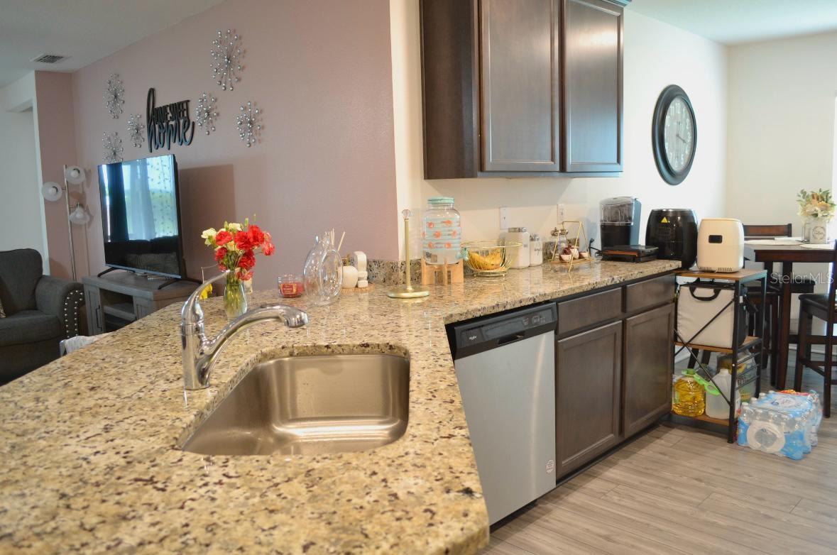 RIDGE/SWAN LAKE - Residential